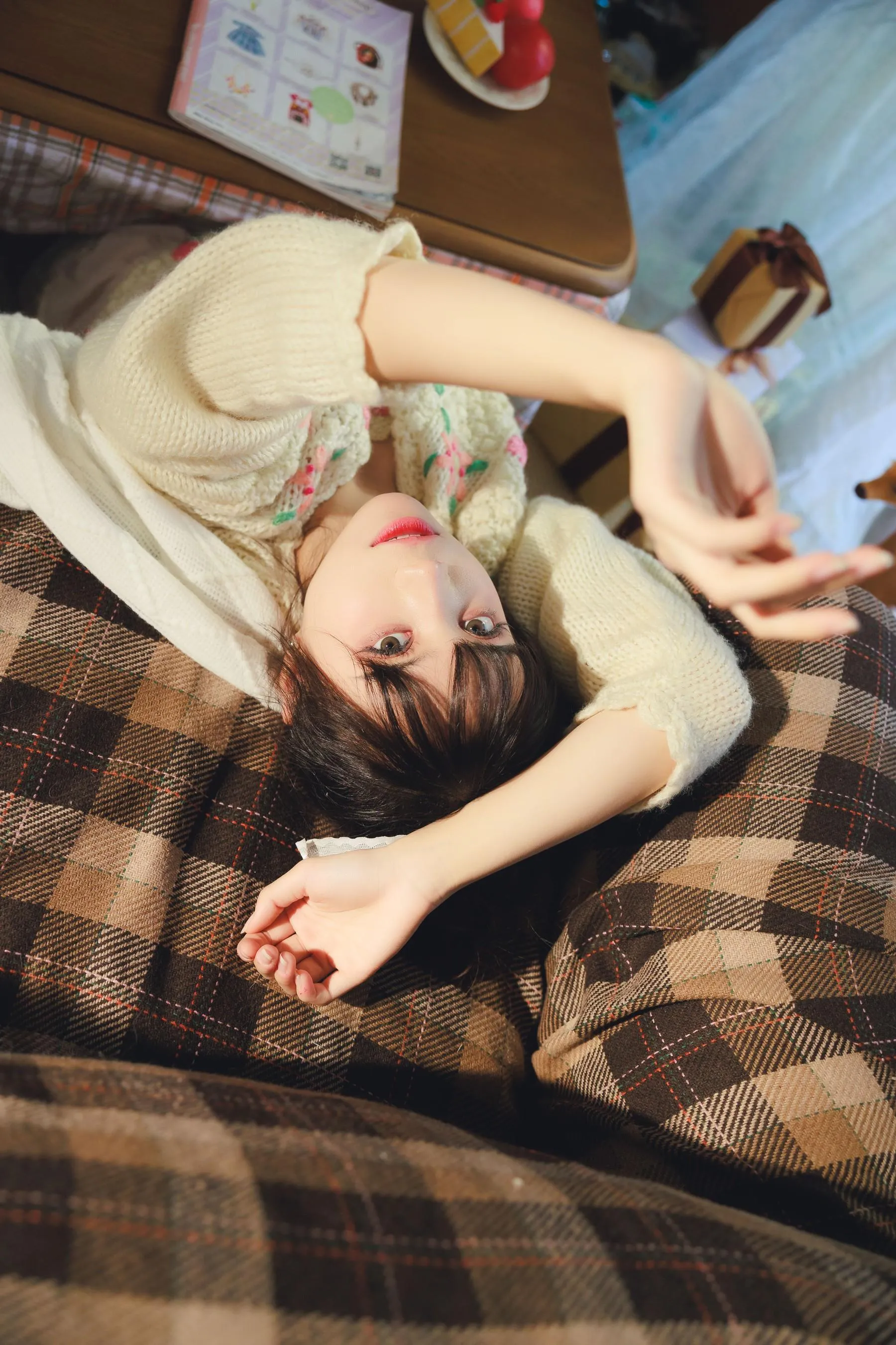 [艺图语] 2022.06.17 少女圣诞季 贰加六 [36P]插图9